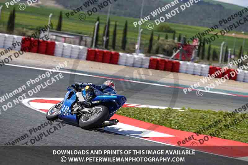 cadwell no limits trackday;cadwell park;cadwell park photographs;cadwell trackday photographs;enduro digital images;event digital images;eventdigitalimages;navarra;no limits trackdays;peter wileman photography;racing digital images;trackday digital images;trackday photos